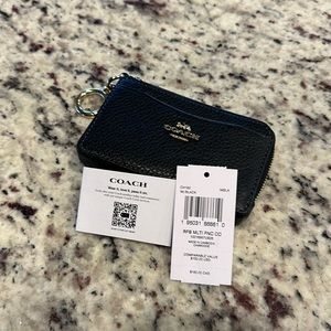 Coach Multifunction Card Case In Pebble